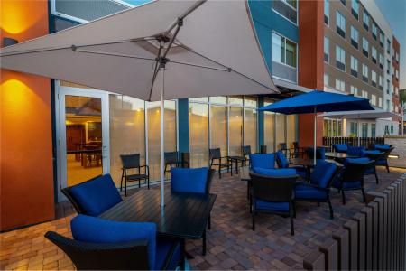 Holiday Inn Express & Suites - Las Vegas - e Tropicana, An Ihg - 17