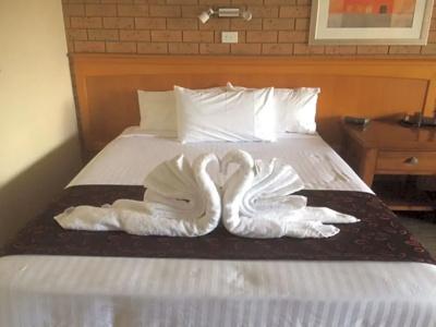 James Street Motor Inn - 34