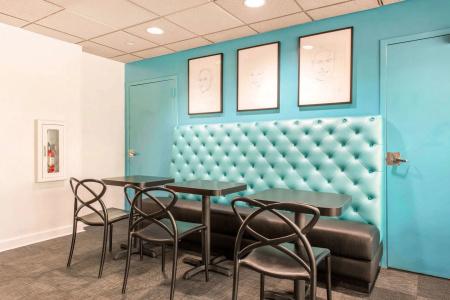 Quality Inn & Suites Near the Theme Parks - 10
