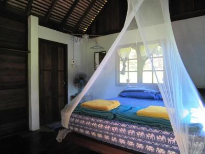 Phanom Bencha Mountain Resort - 37