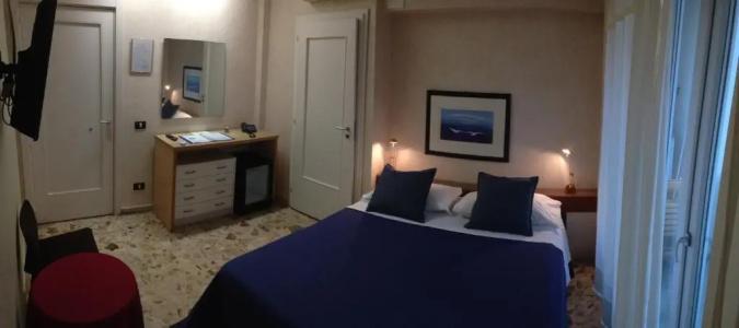 Mare Nostrum Petit Hôtel - 60