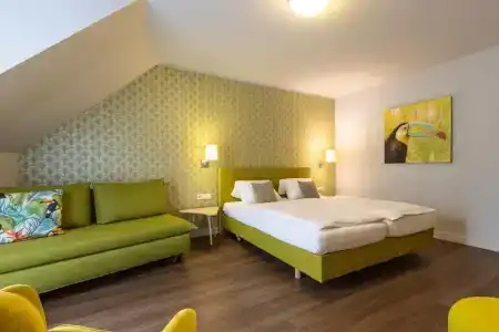Stadthotel - 3