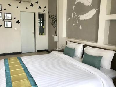 Asiban Quay Boutique - 42