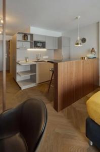 DD Suites Serviced - 131