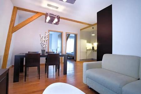 La Cour Des Augustins Boutique Gallery Design - 68