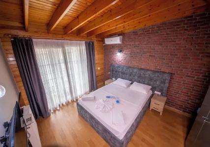 Royal Garden Suite - 8