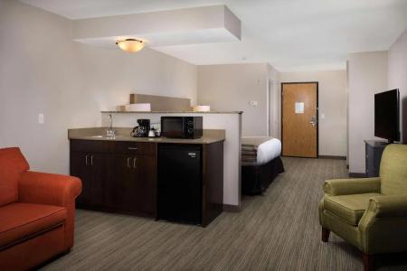 Country Inn & Suites by Radisson, International Airport, OR - 27