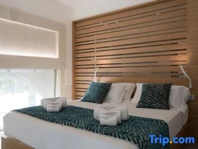 Caportigia Boutique - 151