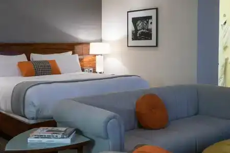 Lucia, a Provenance Hotel - 6