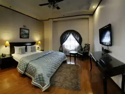 Diplomat Residency - 21