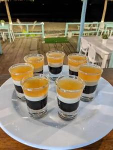 Sandy Beach Bungalows - 9