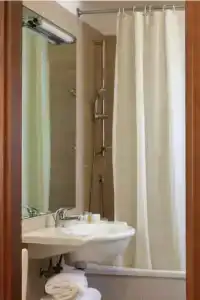 Suites & Residence - 52