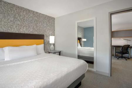 Home2 Suites By Hilton West - 39