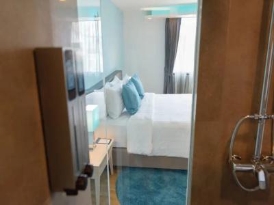 The Xtreme Suites - 100