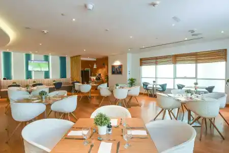 Premier Inn Dubai Silicon Oasis - 18