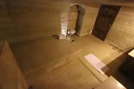 Family Cave Suite - 28
