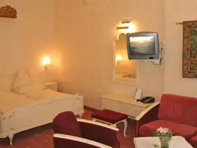 Pertschy Palais - 3