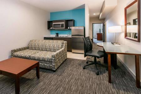 Hawthorn Suites by Wyndham DFW Airport North - 6
