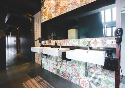 Issara by D Hostel - 38