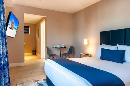Waterside and Suites - 73