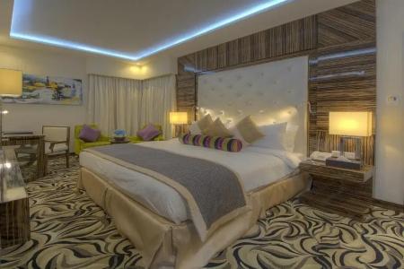 Orchid Vue - 17