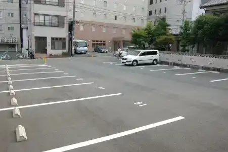Econo Tsu Station - 17