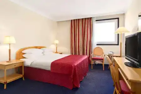 Ramada by Wyndham Sofia City Center - 26