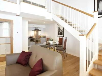 196 Bishopsgate - 17