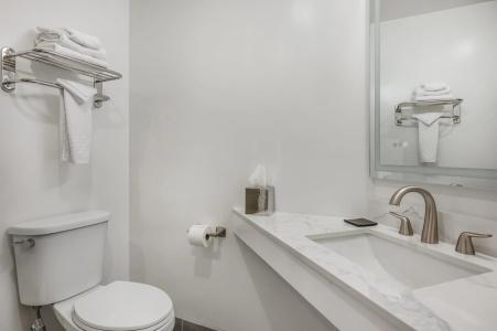 Best Western Plus - 75