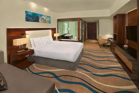 DoubleTree by Hilton and Residences Dubai – Al Barsha - 37