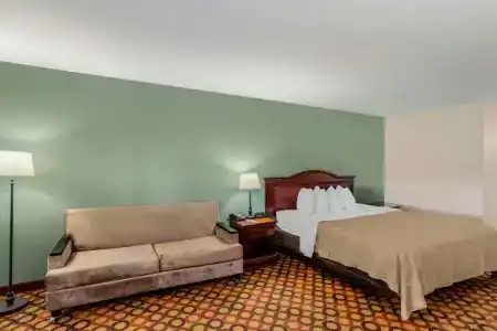 Quality Inn Riverview Enola-Harrisburg - 33