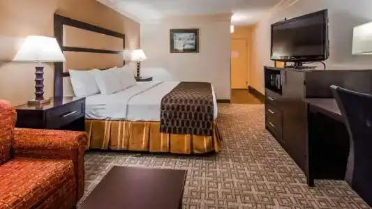 Best Western Riverside Inn - 41