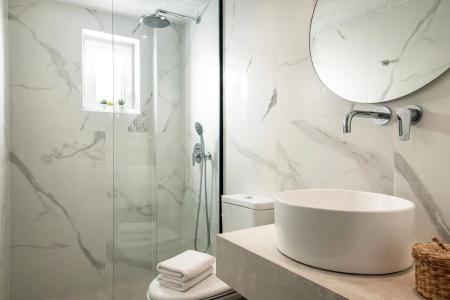 Elea Suites & Residences - 103