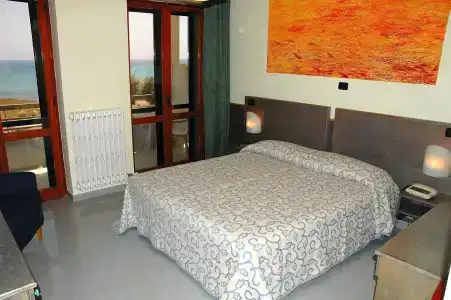 Côte D'Est - 2