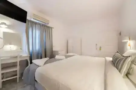 Artemis Suites - 16