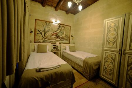 Caftan Cave Suites - 2