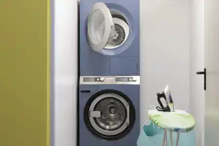 The RomeHello - 25