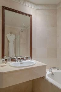 Hôtel Napoleon Paris - 38
