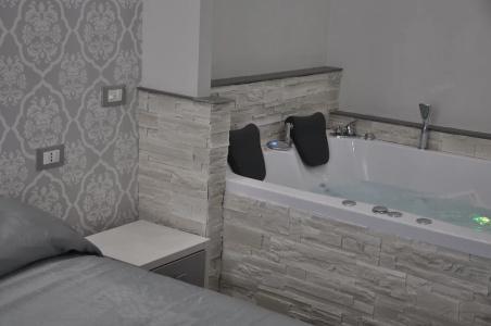 Imperial Suites - 26