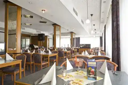SonnenBayerischer Hof - 27