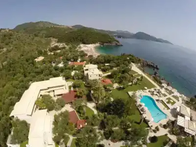 Mikros Paradisos - 3