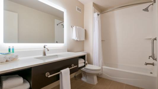 Holiday Inn Express Bellingham, An Ihg - 8