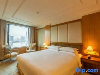 Renaissance Riverside Saigon - 108