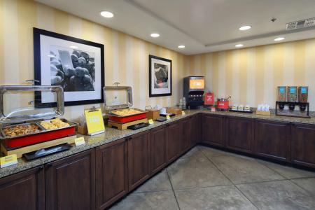 Hampton Inn & Suites Tucson Mall - 29