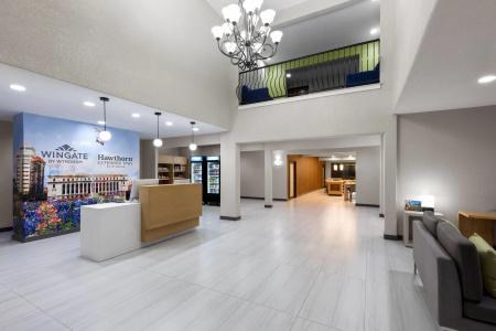 Microtel Inn & Suites by Wyndham College Station - 16