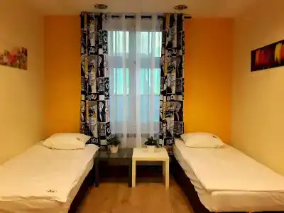 3 City - 1
