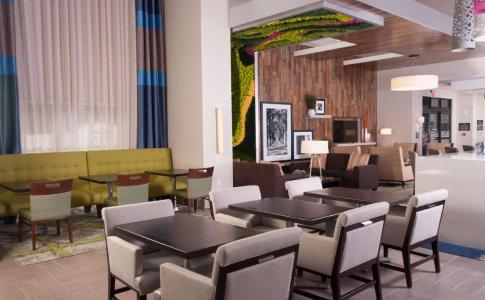 Hampton Inn & Suites by Hilton-Washington Rd - 19