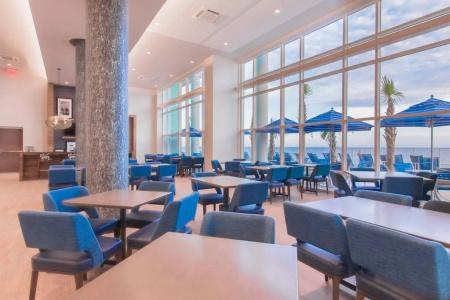 Hampton Inn & Suites Beach-Beachfront - 26