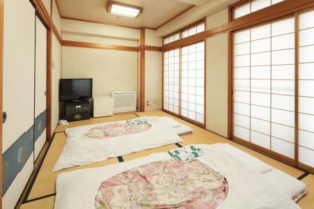 Royal Uohachi - 3