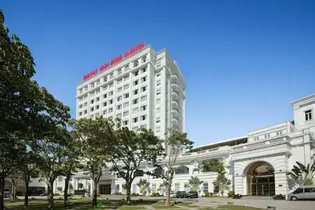 Royal Halong - 49